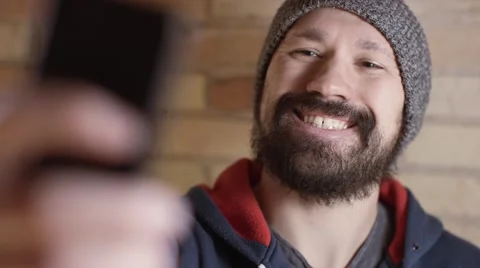 Man takes selfie 库存影片 45968357