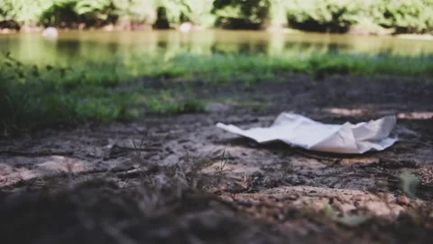 Man taking garbic 스톡 동영상 180702570