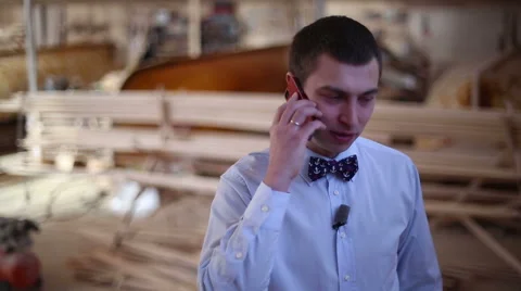 Man talking on the phone Video stock 60224701