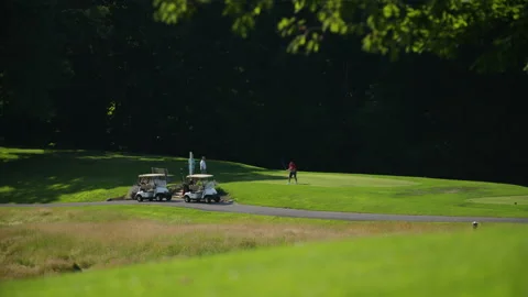 Man tee off from golf course 스톡 동영상 153704677