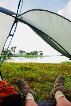 Man in tent Stock-Fotos
