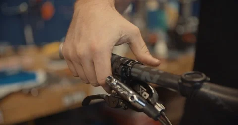 Man Testing Bike Bell 스톡 동영상 105872259