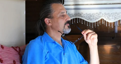 Man thinking Stock Footage 90855586