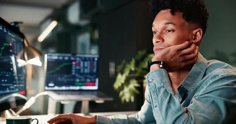Man, tired and computer screen with trading, charts or burnout for revenue Foto stock