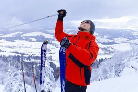 Man on top of mountain Stock-Fotos