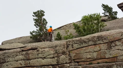 Man trains to conquer the rock Video stock 43737976