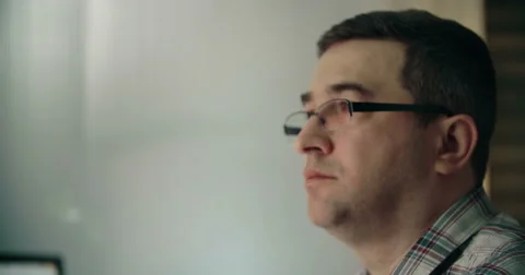 Man Typing on Computer Keyboard Stock-Footage 51331343