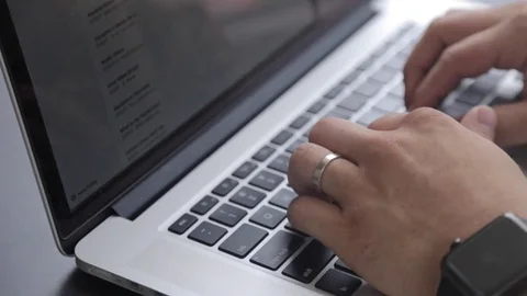Man Typing On Computer Pan Видео 80605059