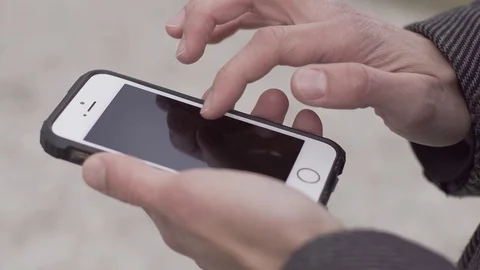 Man Use Touchscreen Phone Stock-Footage 81169961