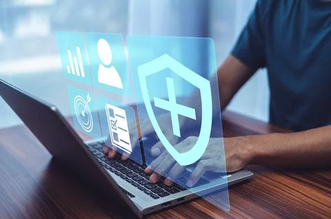 Man using computer buy insurance online,  insurance investment concept Foto stock