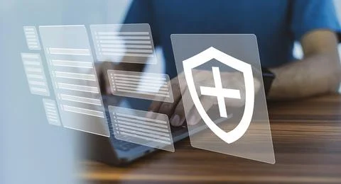 Man using computer buy insurance online, insurance investment concept Stock-Fotos