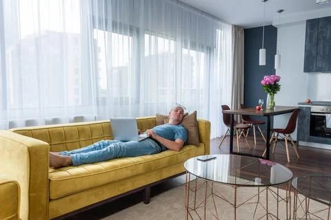 Man using laptop. Foto stock