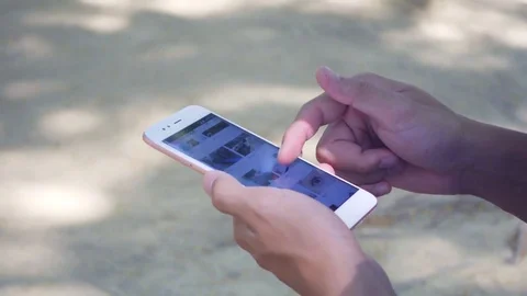 Man using at mobile phone Video stock 81901838