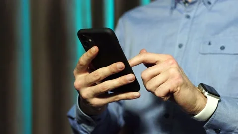 Man using smartphone Stock Footage 147752596