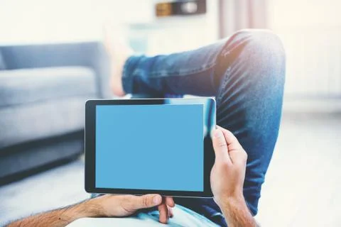 Man using tablet computer Fotos de archivo