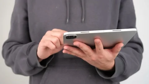 Man using tablet Stock Footage 236194399