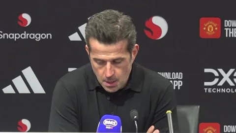Man Utd 3-2 Fulham: Marco Silva post-match press conference Stock Footage 328035217