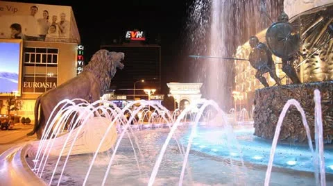 Man vs. Beast.mp4 Video stock 12145770