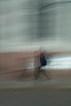 Man walking ICM. Foto stock