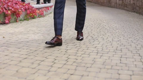 Man walking on the sidewalk. Stock Footage 167606547