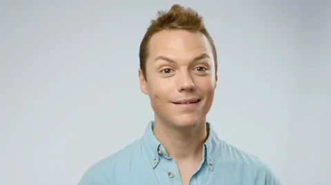 Man watching around Видео 42239744