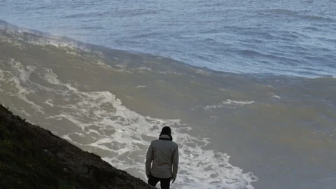 Man watching ocean Stock Footage 88620397