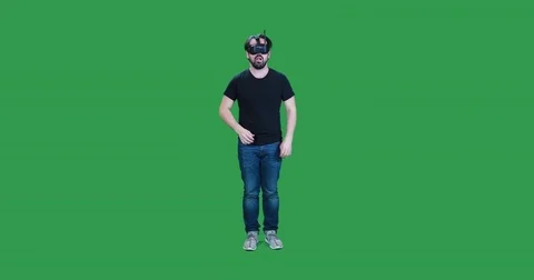 Man wearing VR headset gets swarmed by bees Stock-Footage 83662031