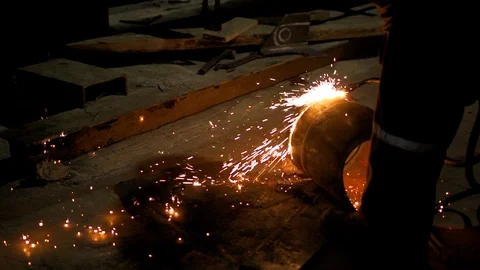 The man is welding at the factory 스톡 동영상 103182299