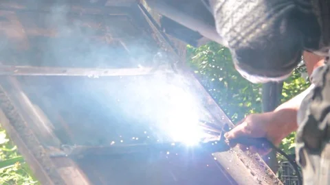 Man welding Stock Footage 78981617