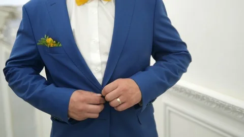Man in white shirt buttons jacket Видео 71388665