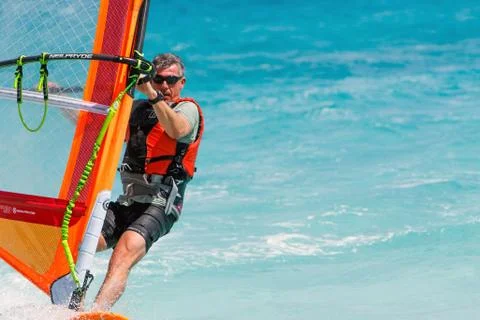 Man windsurfing Foto stock