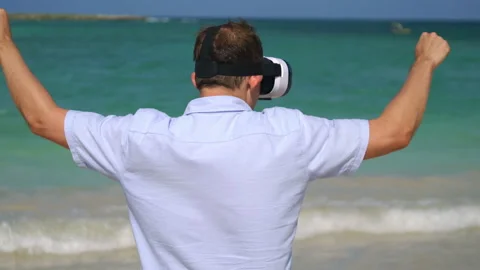 Man winning game in virtual reality glasses in 4k slow motion Stock-Footage 87152490