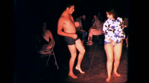 Man Woman at DANCE PARTY People DANCING 1960s Vintage Retro Film Home Movie 9003 Видео