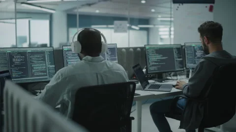 Man Working on Computer 스톡 동영상 159550277