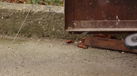 Man working with grinder machine 스톡 동영상 46223939