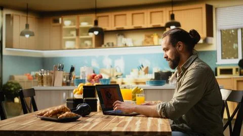 Man working from home, game developer, design interactive gaming software Foto stock