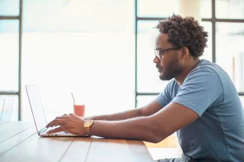 Man Working With Laptop Stock-Fotos