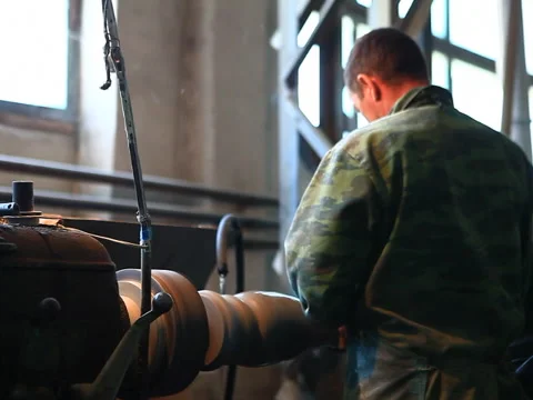Man working on the lathe 스톡 동영상 41638933