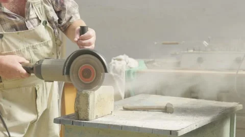 Man working with a manual cutting tool 스톡 동영상 171862058