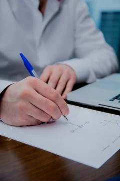 A man writes Foto stock