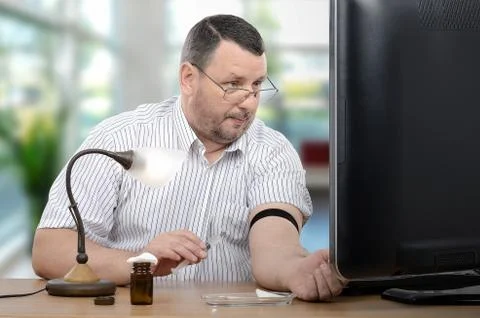Manager does intravenous injection alone Foto stock