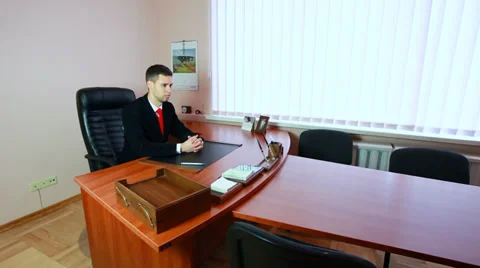 Manager Gives Some Orders Video stock 39151099