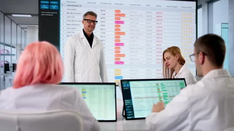 The Manager Is Giving A Presentation Stock Footage 333841701