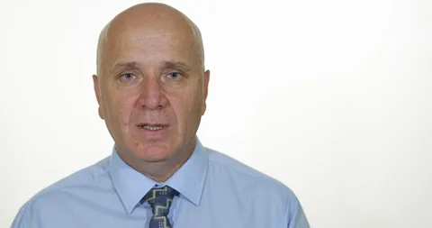 Manager in Interview Talking Confident About a Financial Company Vidéo 102261654