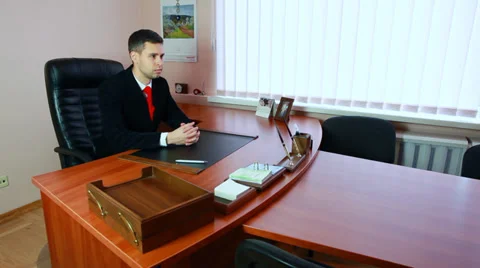 Manager Shaking Hands And Starting Video stock 39150992