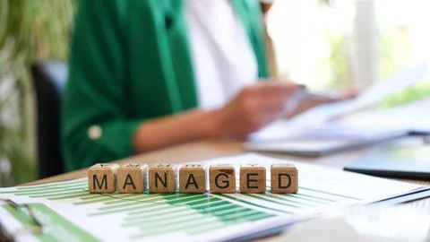 Manager studies business process and successful rules of business Foto stock