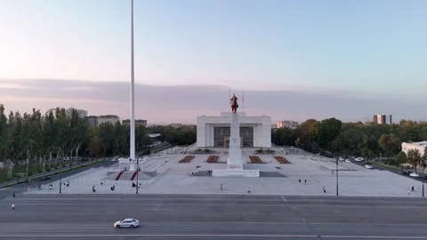 The Manas statue stands majestically at Ala-Too Square Stock-Footage 328943466