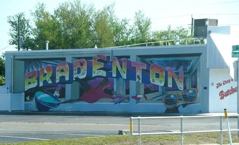 Manatee County, Florida, U.S - March 27, 2026 - Large Bradenton mural featu.. Stock Photos