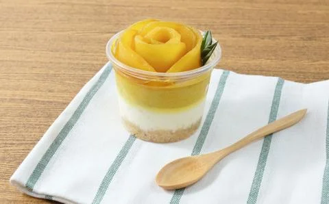Mango Cheesecake Stock Photos