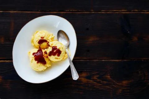 Mango ice cream Stock Photos